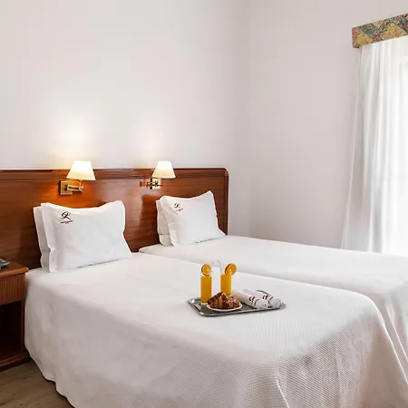Comendador Hotel 3*